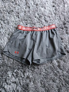 Under Armour Women's Loose HeatGear Performance Shorts - Gray
